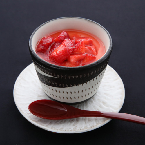 Amaou (strawberry) blancmange